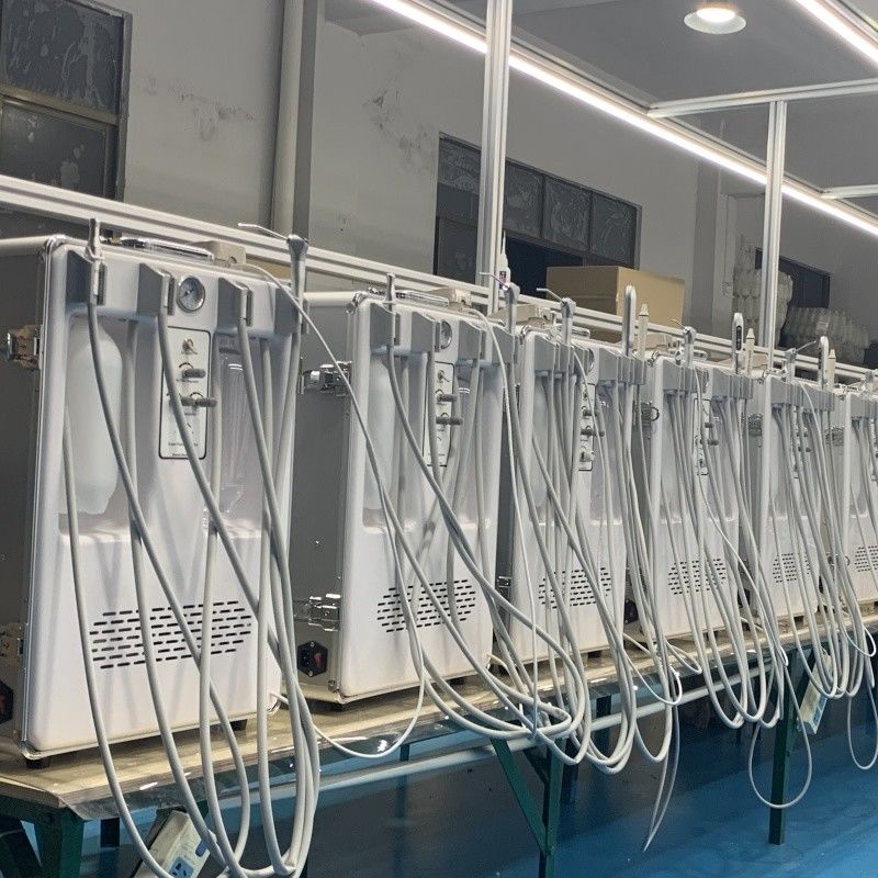 ماشینچه دندانپزشکی همراه واحد دندانپزشکی قابل حمل با کمپرسور هوا 550W حرکت در اراده واحد توربین دندانپزشکی همراه