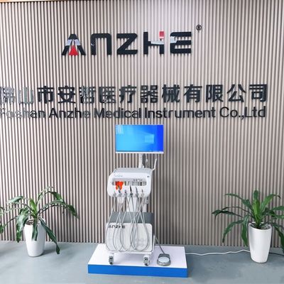قیمت خوب کلینیک دندانپزشکی موبایل تجهیزات درمان دندانپزشکی 550W ماشین آلات جراحی دندانپزشکی تلفن همراه آنلاین