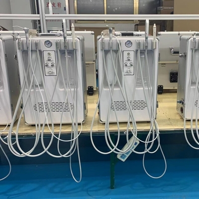 واحد درمان قابل حمل دندانپزشکی با سنگ شکن دندان و درمان سبک دستبند متخصص دندانپزشکی استفاده از کیس درمان دندانپزشکی موبایل