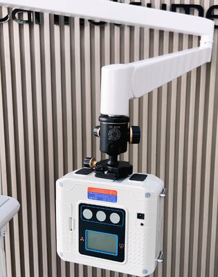 واحد دندانپزشکی دامپزشکی قابل حمل با دوربین 4K، اشعه ایکس و کمپرسور بدون روغن برای درمان دندان حیوانات خانگی